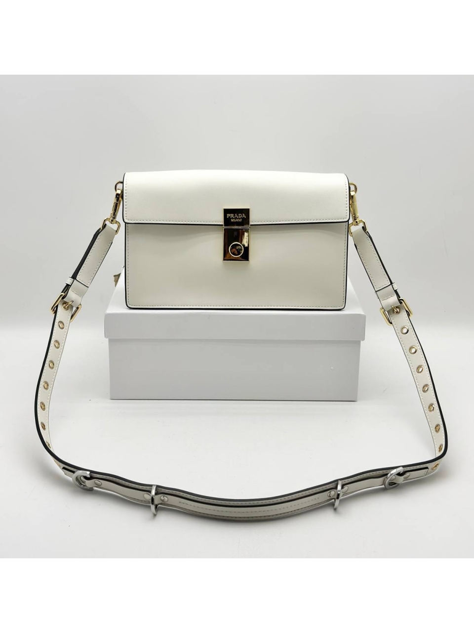 Сумка Prada