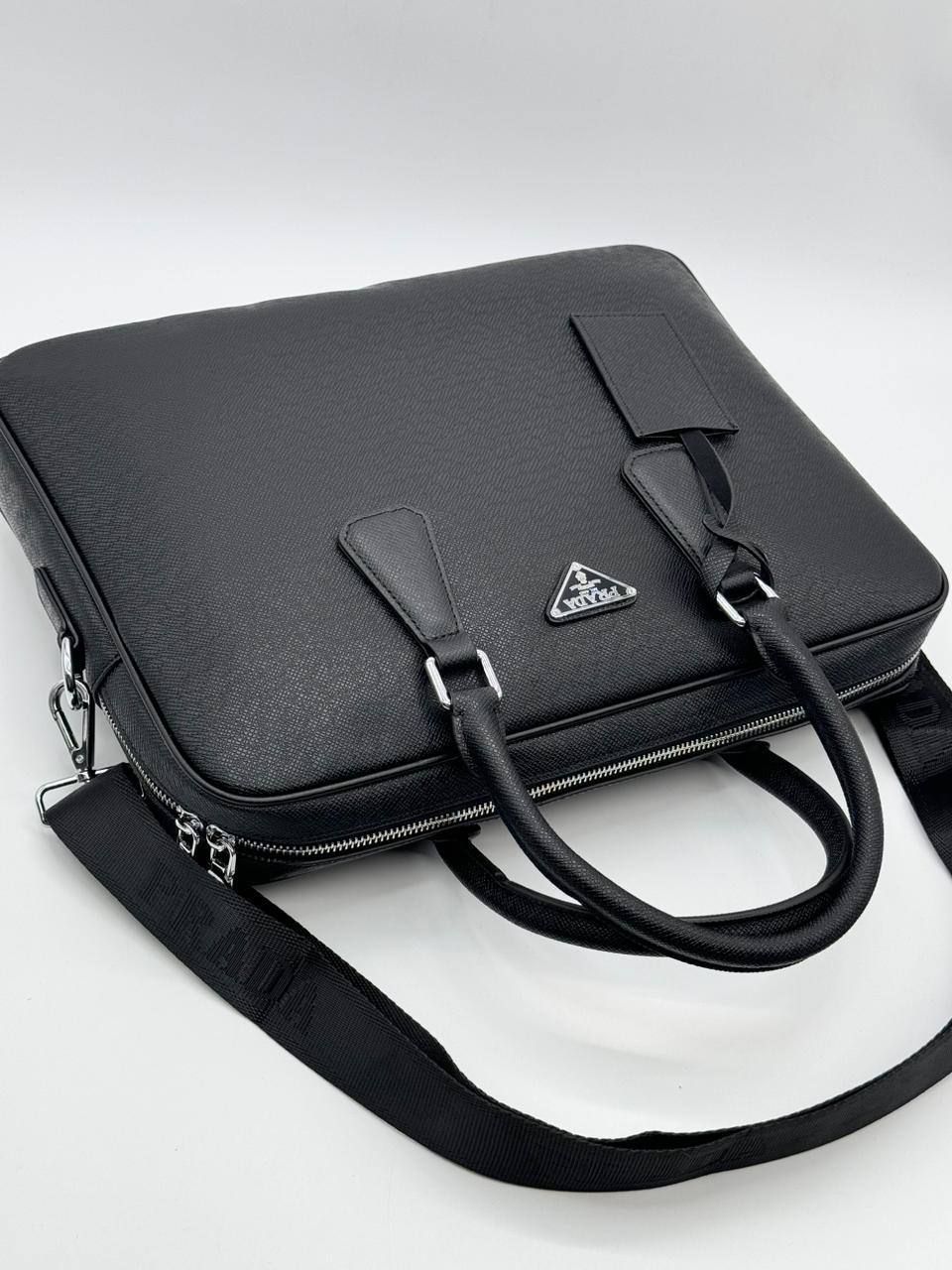 Деловая сумка Prada
