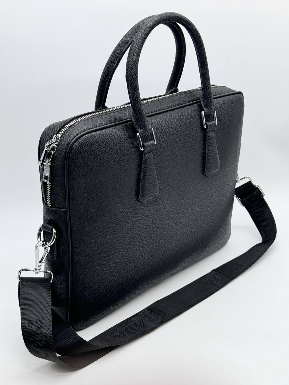 Деловая сумка Prada