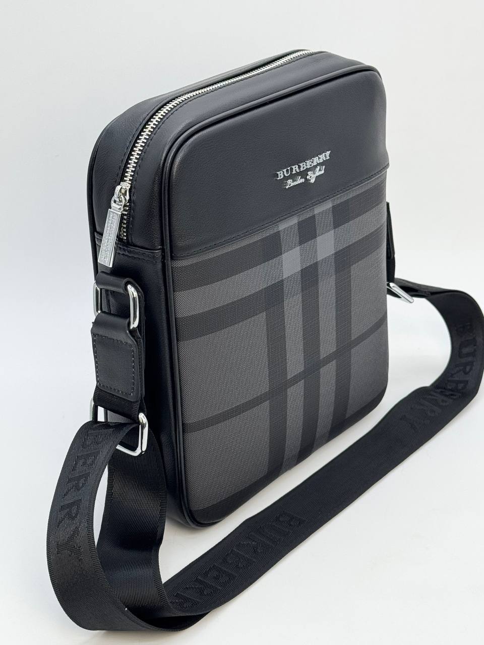 Сумка Burberry