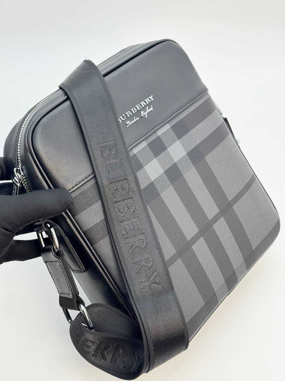 Сумка Burberry