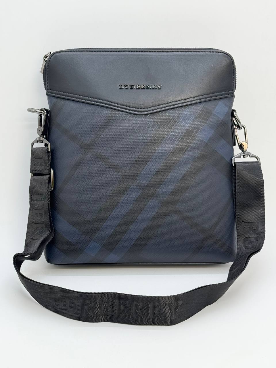 Сумка Burberry