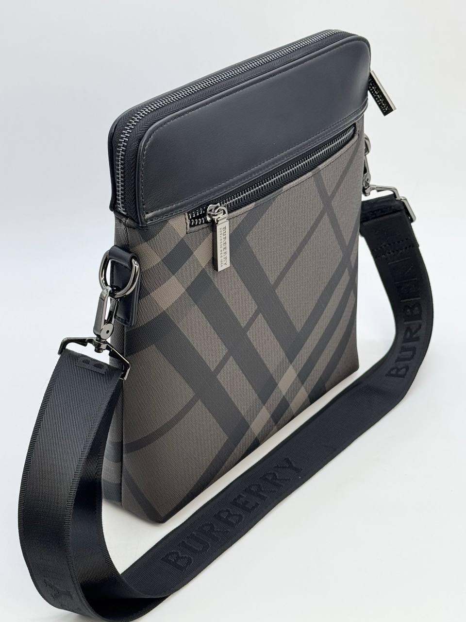 Сумка Burberry