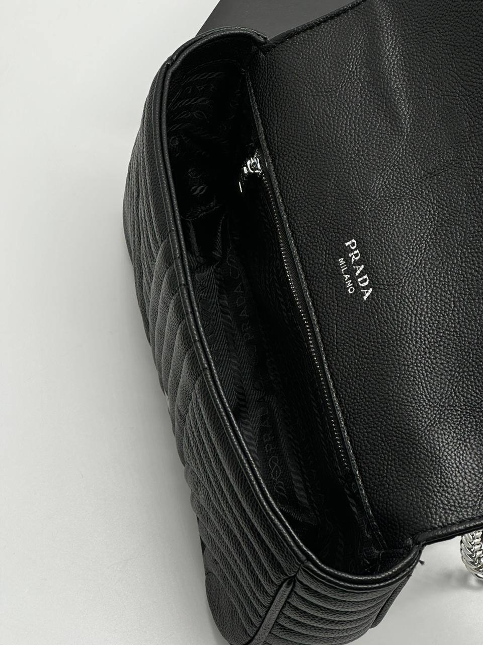 Сумка Prada