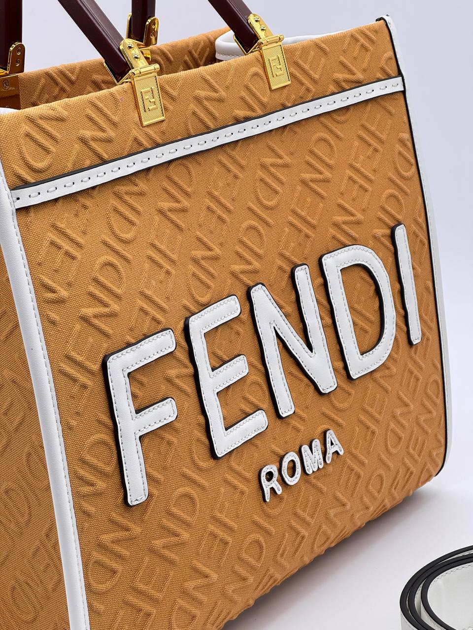 Сумка Fendi