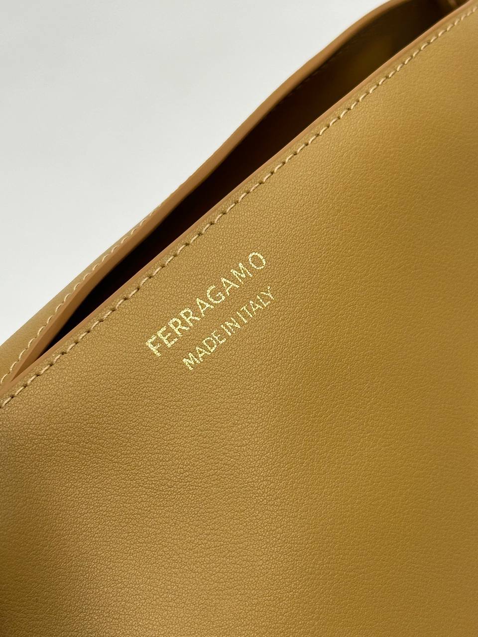 Сумка Ferragamo