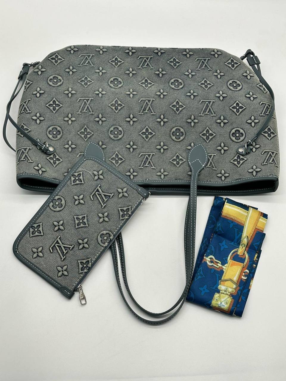 Сумка Louis Vuitton