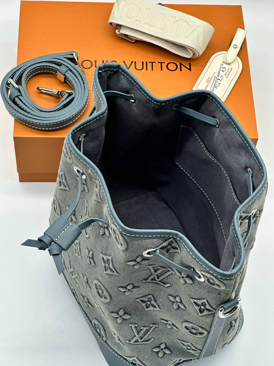 Сумка Louis Vuitton
