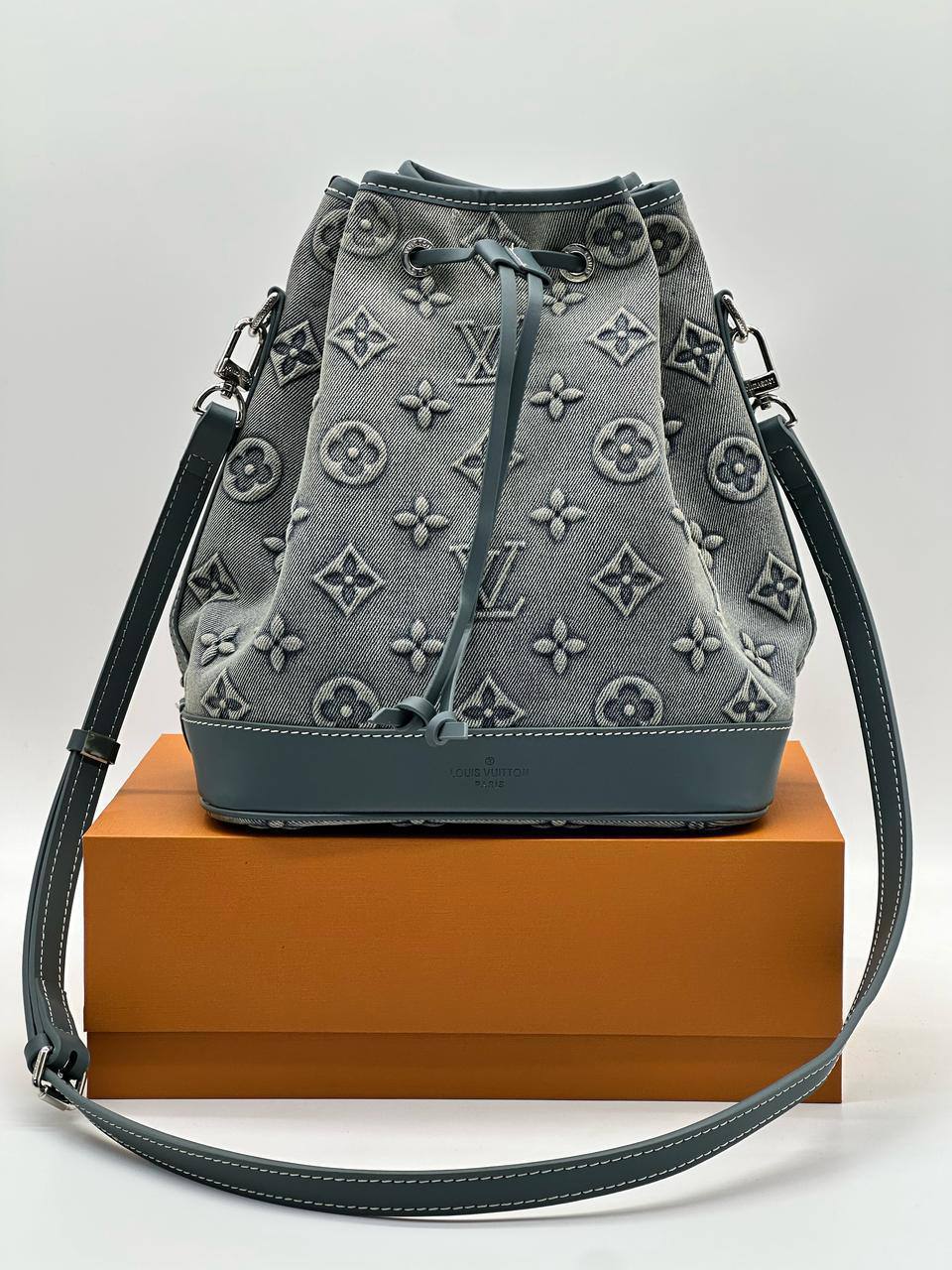 Сумка Louis Vuitton