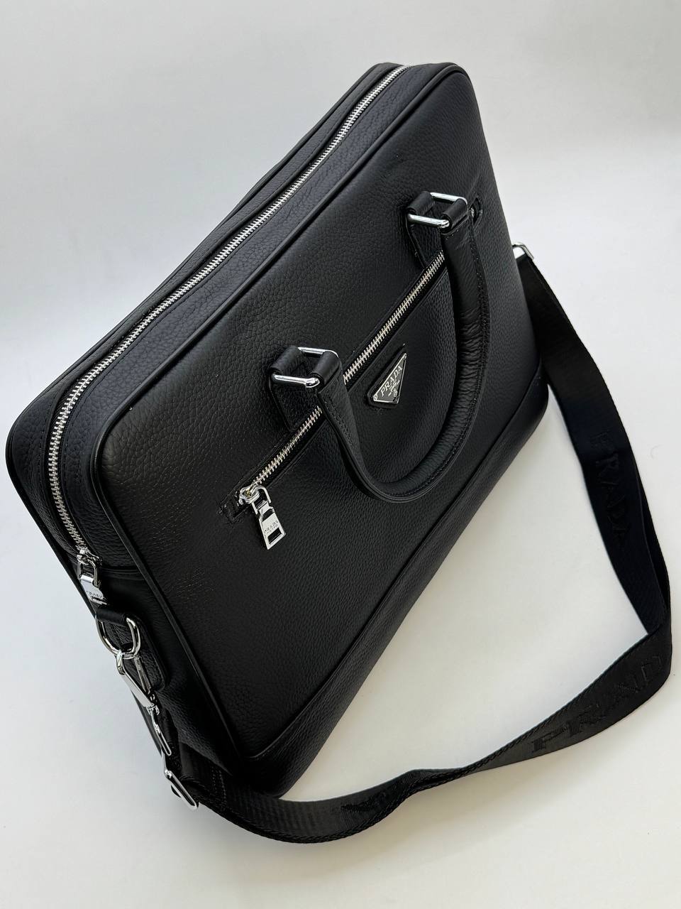 Сумка Prada