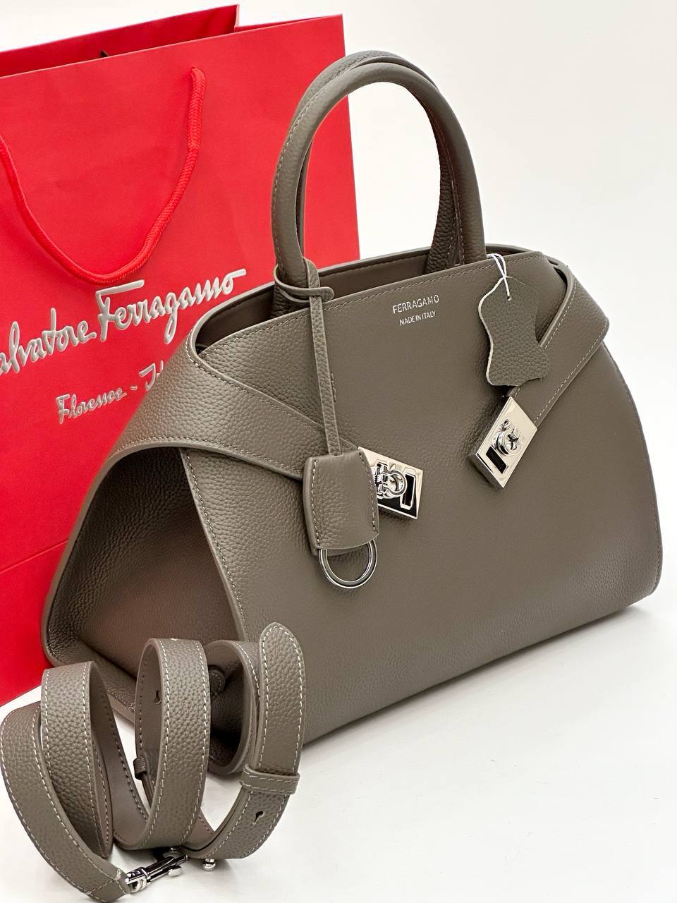 Сумка Ferragamo