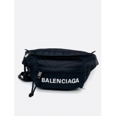 Сумка на пояс Balenciaga