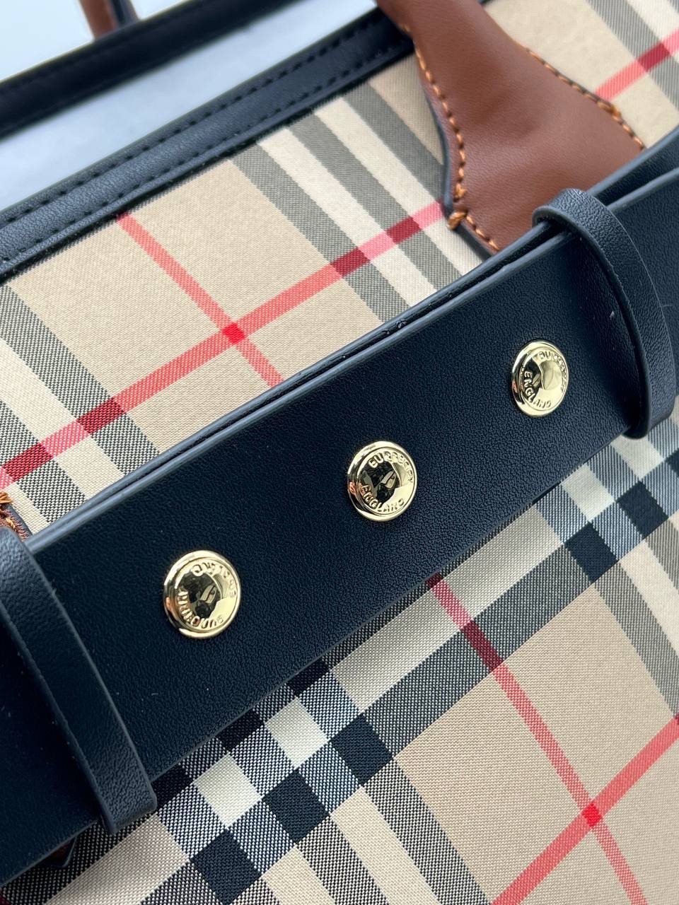 Сумка Burberry