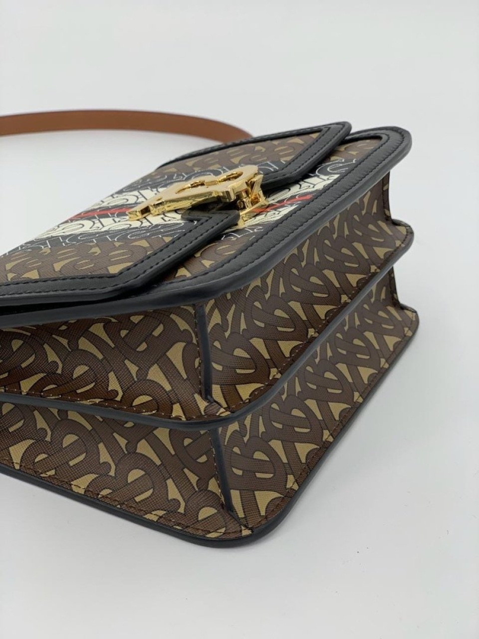 Сумка Burberry