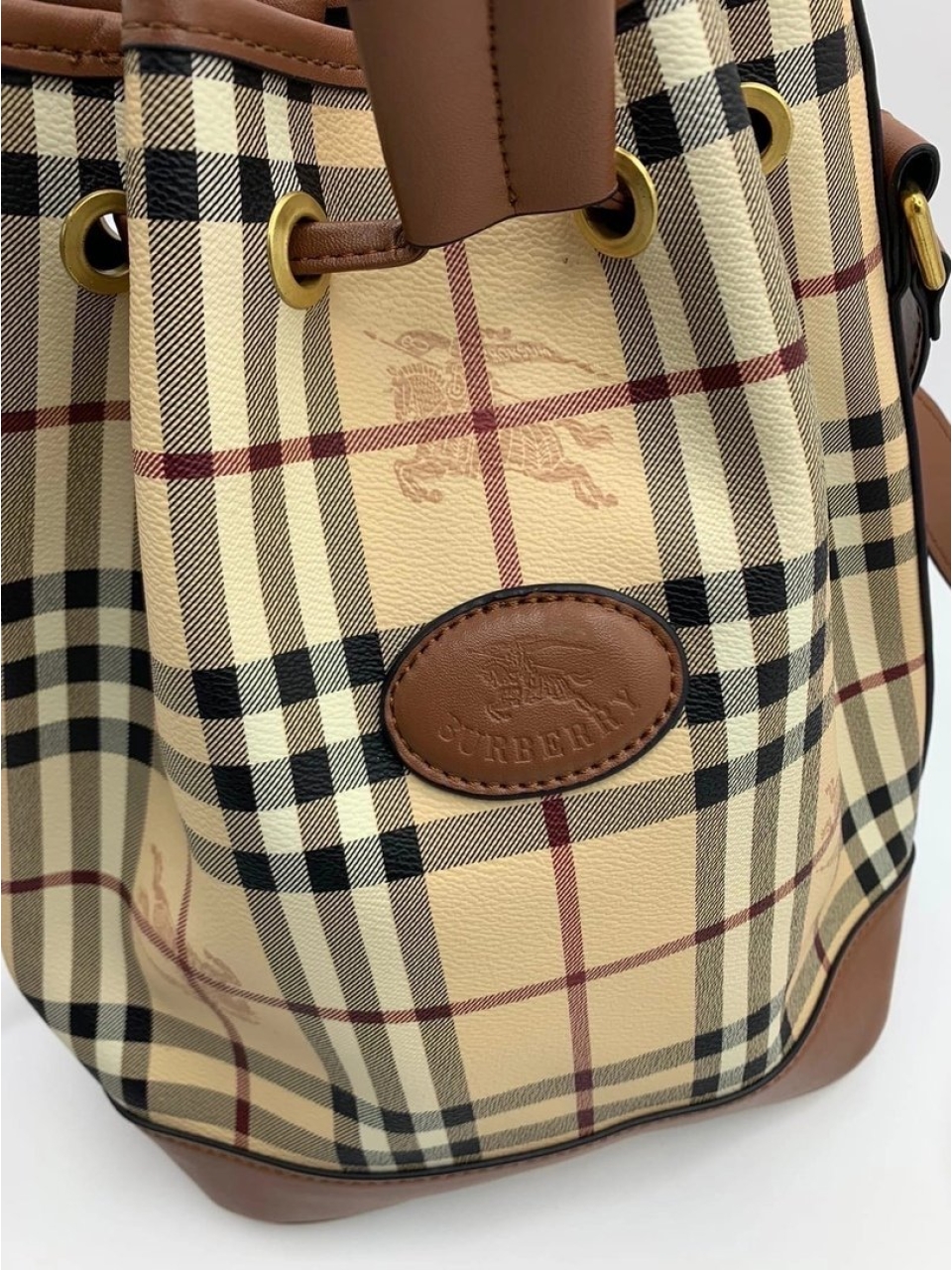Сумка Burberry