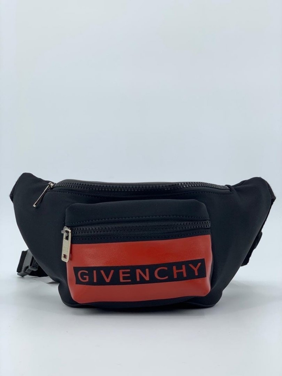 Сумка на пояс Givenchy