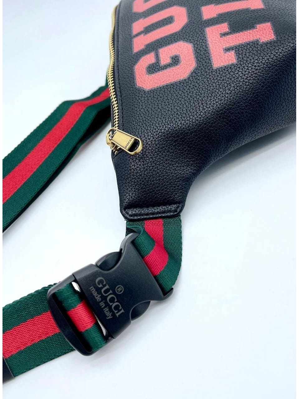 Сумка на пояс Gucci