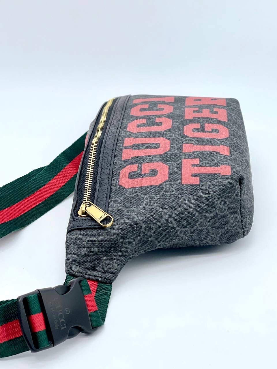 Сумка на пояс Gucci