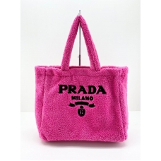 Сумка Prada