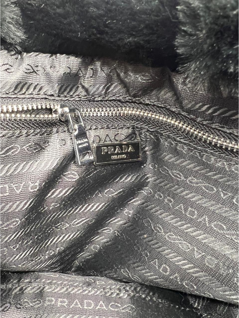 Сумка Prada