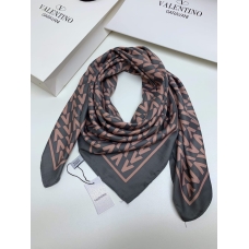 Платок Valentino